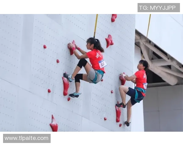 对话周芳：谈攀岩生涯